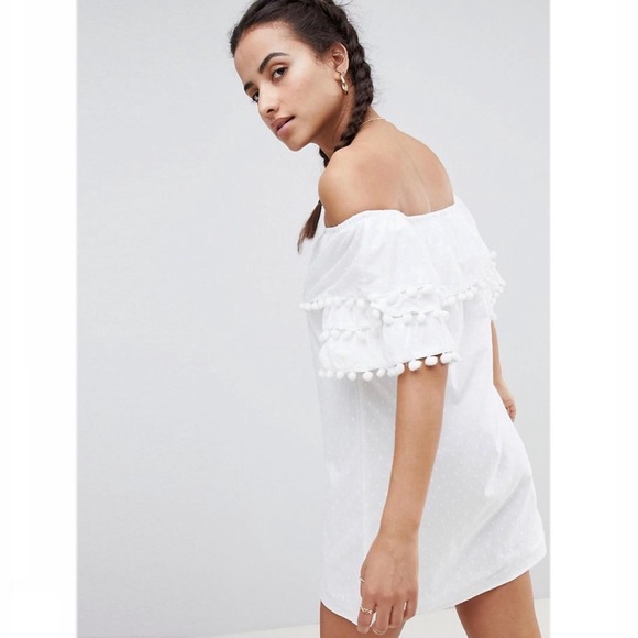 PrettyLittleThing Off the Shoulder White Bardot Shift Pom Pom Dress Size 2 - Picture 5 of 8